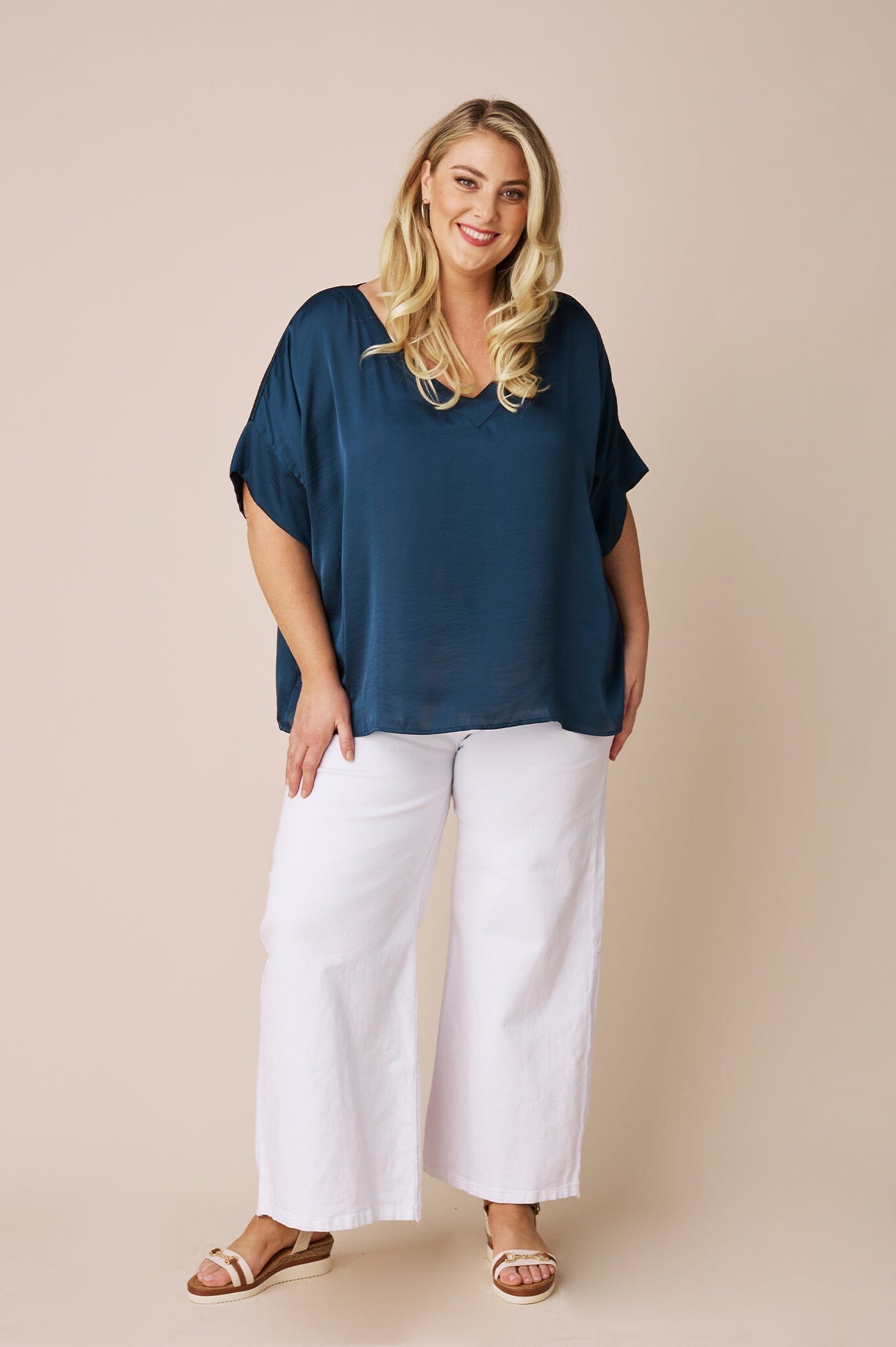 Bianca Short Sleeve Top Navy with V Neck