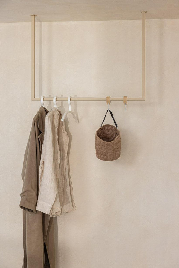 Cashew / H: 60cm B: 60cm