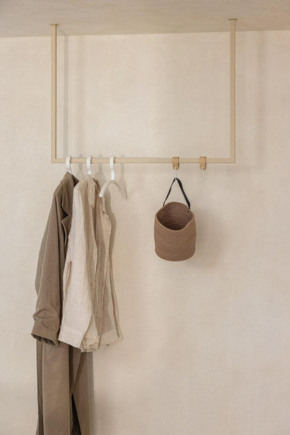 Cashew / H: 60cm B: 60cm