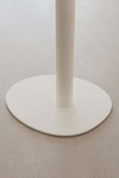 Küchenrollenhalter IVANA mit minimalistischer Basis und elegantem Design, ideal für moderne Küchen.
