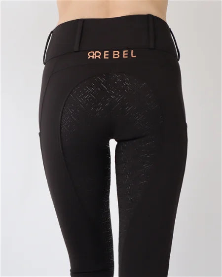 Rebel Logo Pull On - Black