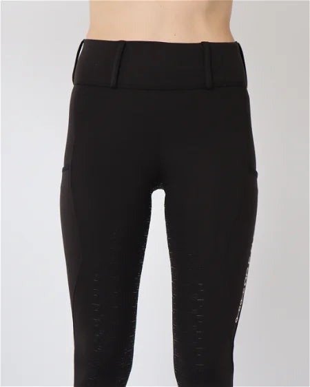 Rebel Logo Pull On - Black